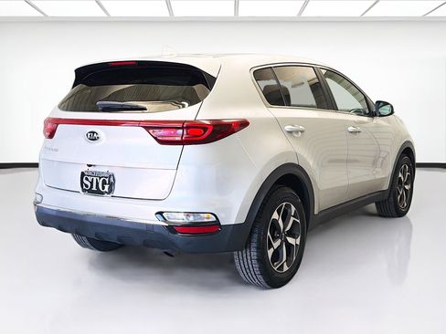 Used 2021 Kia Sportage LX image 4