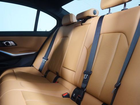 Certified 2023 BMW 330i Sedan w/ Premium Package image 15