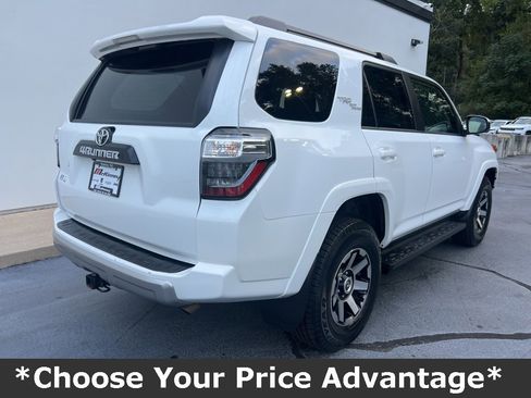 Used 2024 Toyota 4Runner TRD Off-Road image 5