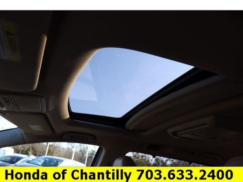 Used 2015 Honda Odyssey Touring image 23