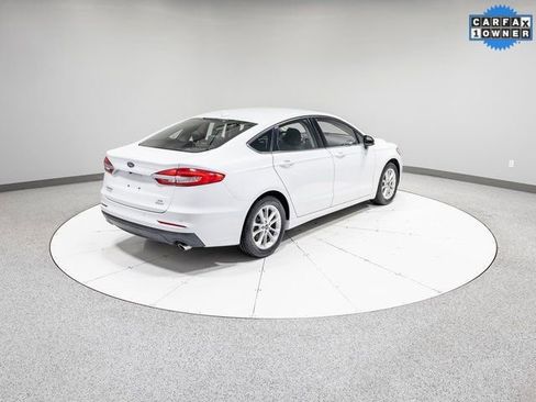 Used 2020 Ford Fusion SE image 30