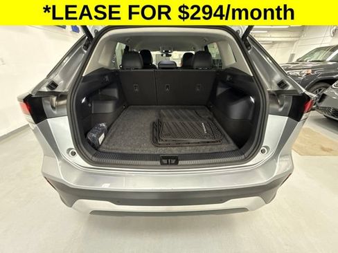 Used 2026 Volkswagen Tiguan SE AWD/4WD image 11