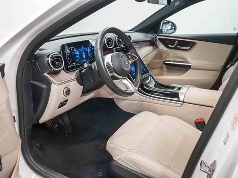 Used 2025 Mercedes-Benz C 300 4MATIC Sedan image 18