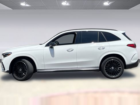 Used 2023 Mercedes-Benz GLC 300 image 2