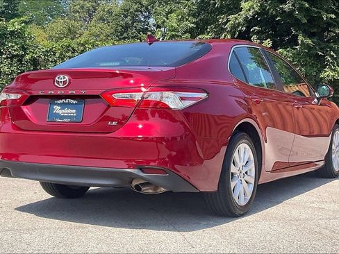 Used 2019 Toyota Camry LE FWD image 13
