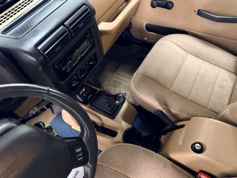 Used 2001 Jeep Wrangler SE AWD/4WD image 19
