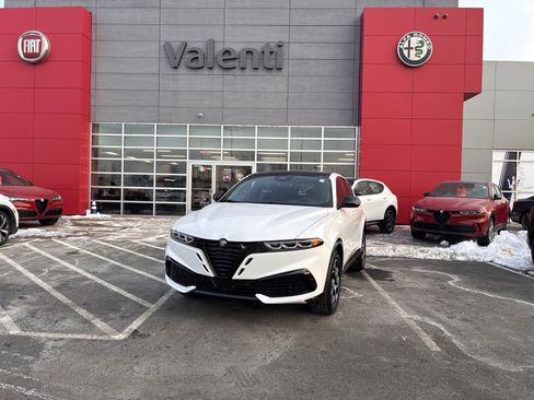 New 2026 Alfa Romeo Tonale Sprint image 1