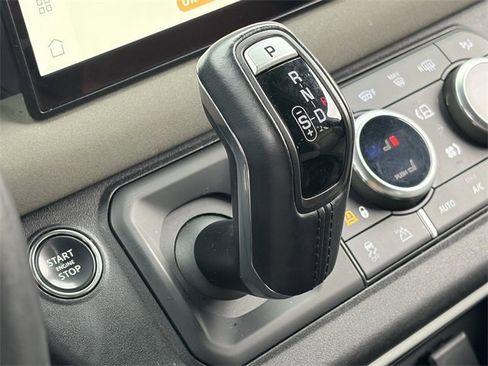 Used 2023 Land Rover Defender 110 S image 16