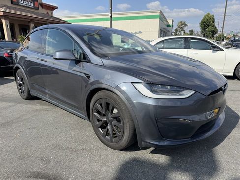 Used 2022 Tesla Model X AWD/4WD image 12