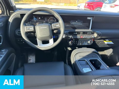 Used 2026 Hyundai Palisade Calligraphy FWD image 16