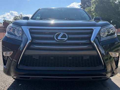 Used 2015 Lexus GX 460 Luxury AWD/4WD image 4