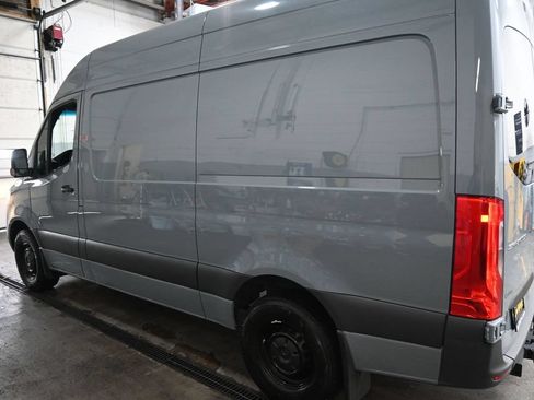 Used 2024 Mercedes-Benz Sprinter 2500 w/ Acoustic Package image 10