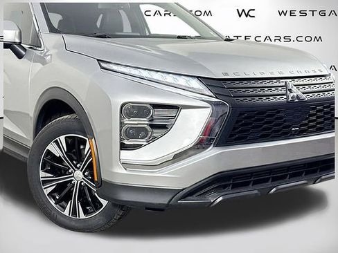 Used 2022 Mitsubishi Eclipse Cross SE image 41