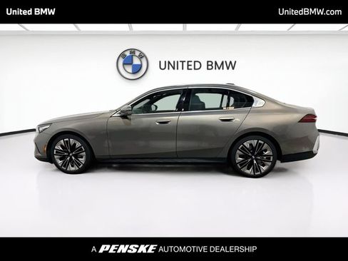Certified 2026 BMW 540i xDrive AWD/4WD image 8