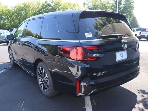 Certified 2026 Honda Odyssey Elite image 3