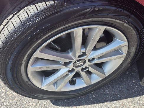 Used 2015 Hyundai Sonata SE w/ Option Group 09 FWD image 9