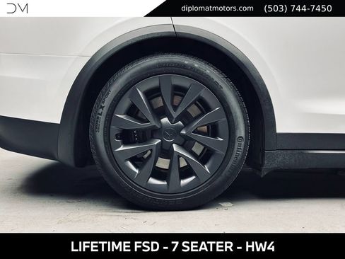 Used 2025 Tesla Model X AWD/4WD image 42