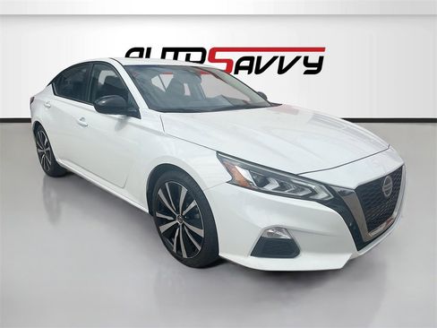 Used 2021 Nissan Altima 2.5 SR image 1