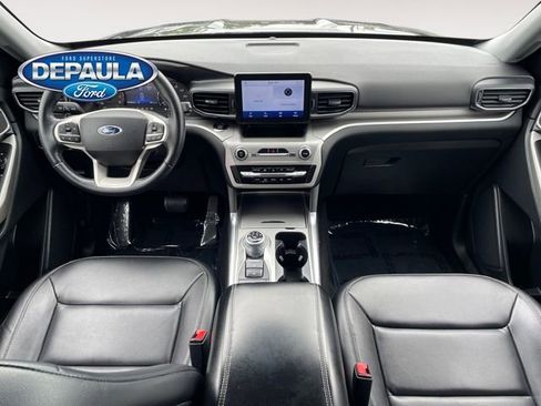 Used 2020 Ford Explorer XLT w/ Equipment Group 202A AWD/4WD image 13