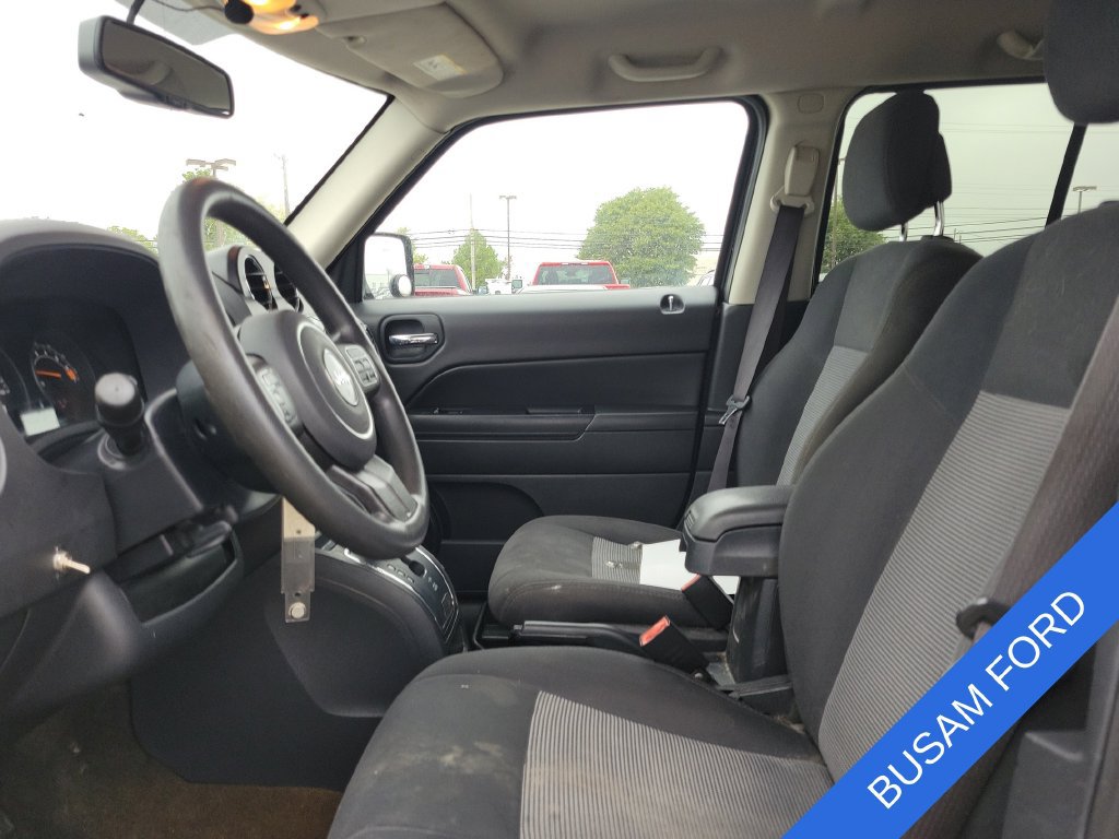 Used 2016 Jeep Patriot Sport w/ Power Value Group AWD/4WD image 15