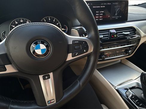 Used 2018 BMW M550i xDrive image 34