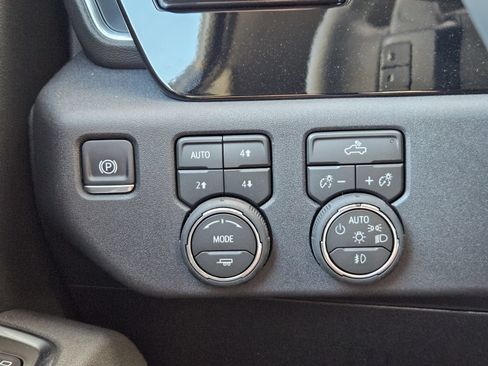 New 2026 Chevrolet Silverado 1500 RST w/ Z71 Off-Road Package AWD/4WD image 22