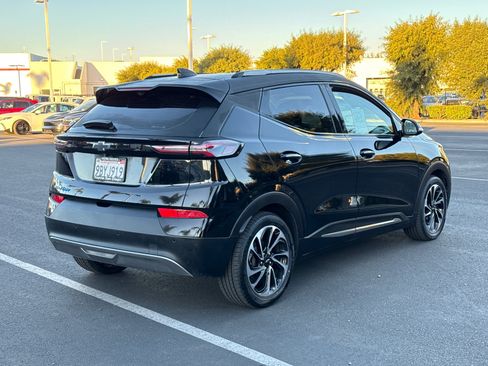 Used 2022 Chevrolet Bolt EUV Premier w/ Sun & Sound Package image 7