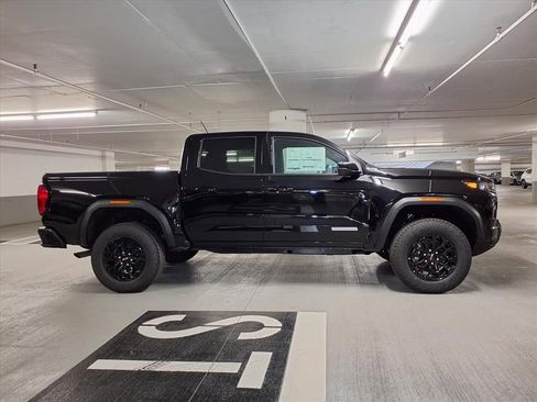 New 2026 GMC Canyon Elevation w/ Technology Package image 4