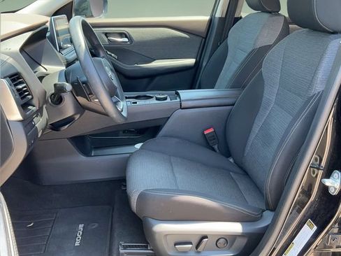 Used 2023 Nissan Rogue SV AWD/4WD image 13