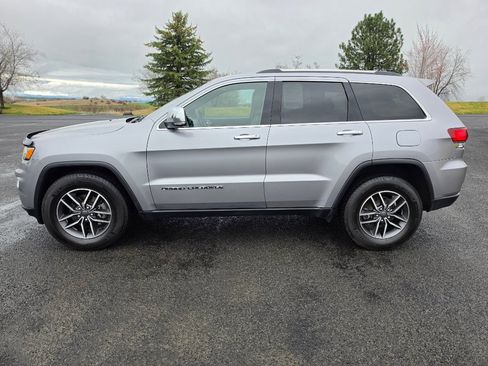 Used 2020 Jeep Grand Cherokee Limited w/ Luxury Group II image 10