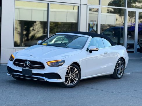 Used 2023 Mercedes-Benz E 450 Cabriolet image 2