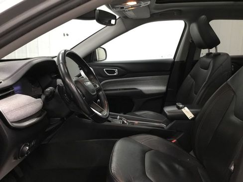 Used 2022 Jeep Compass Latitude w/ Sun and Sound Group image 5