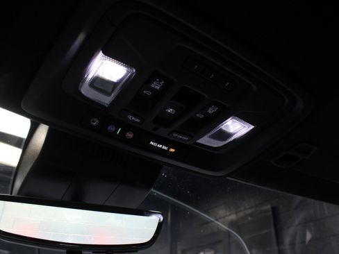 Used 2024 GMC Sierra 2500 AT4X image 31