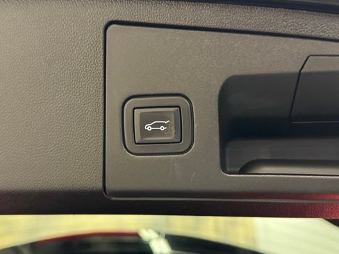 Used 2023 Cadillac XT4 Premium Luxury AWD/4WD image 35
