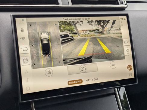 New 2026 Land Rover Range Rover Velar Dynamic SE image 13