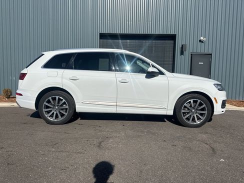 Used 2018 Audi Q7 3.0T Prestige w/ Prestige Package image 4