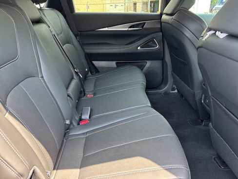 New 2027 INFINITI QX60 Luxe FWD image 38