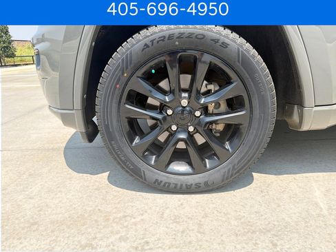 Used 2022 Jeep Grand Cherokee Laredo X AWD/4WD image 27