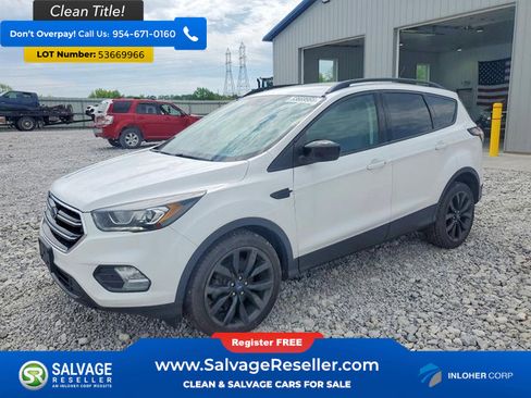 Used 2018 Ford Escape SE w/ SE Sport Appearance Package FWD image 1