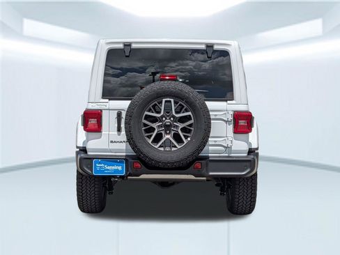 New 2026 Jeep Wrangler Unlimited Sahara AWD/4WD image 5