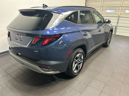 Used 2025 Hyundai Tucson SEL AWD/4WD image 3