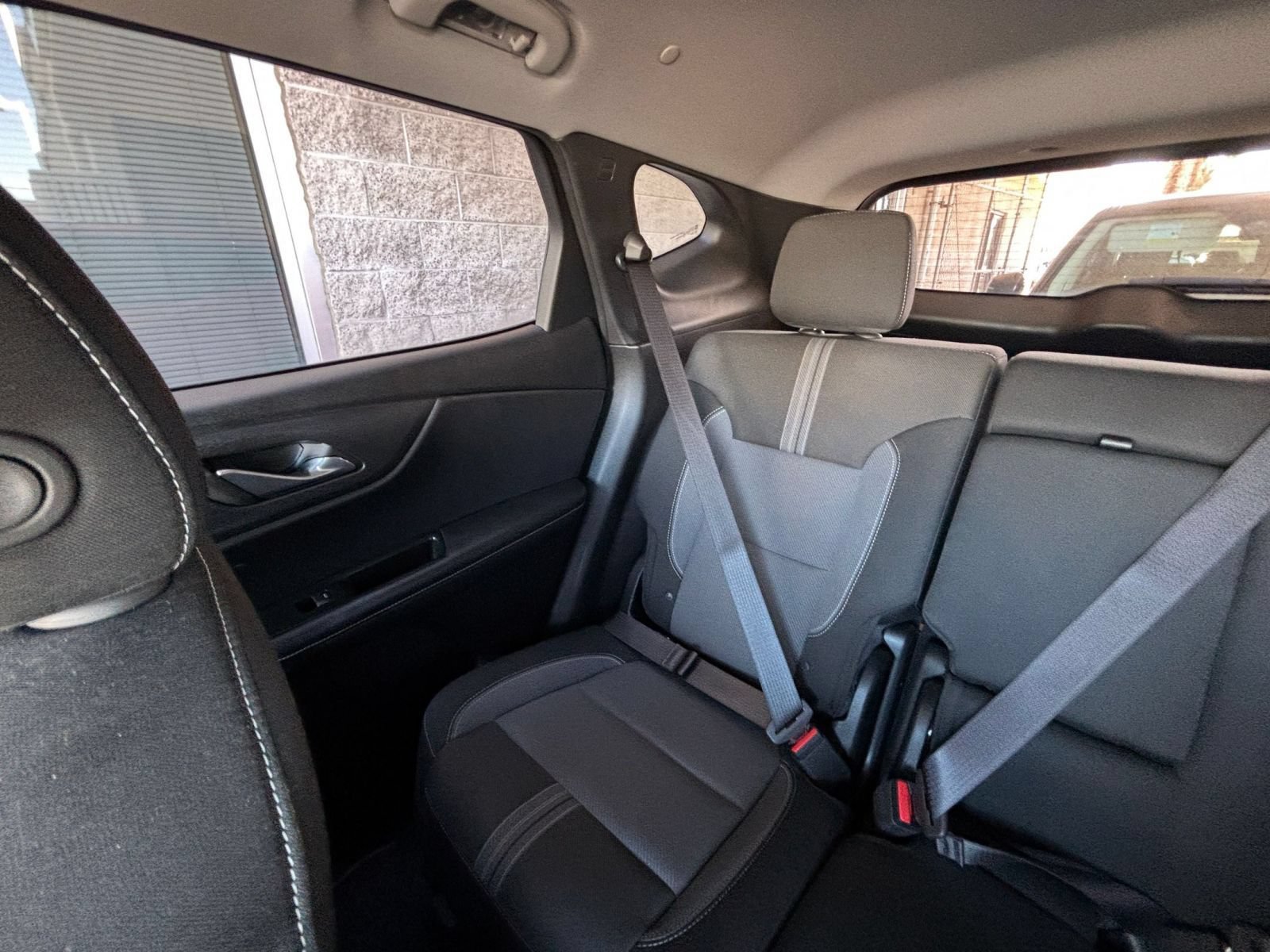 Used 2025 Chevrolet Blazer LT FWD image 39