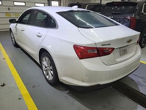 Used 2023 Chevrolet Malibu LT image 3