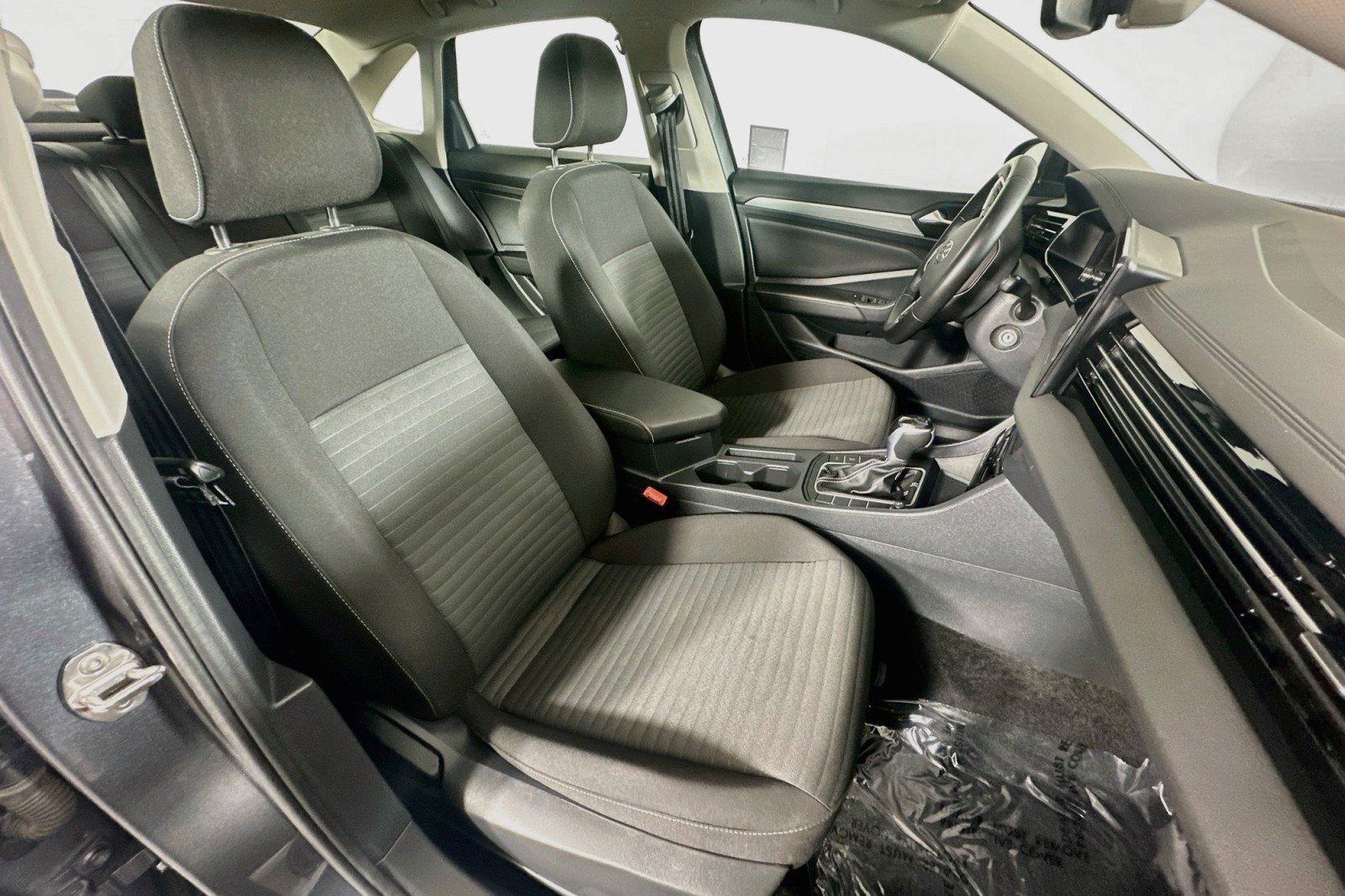 Used 2025 Volkswagen Jetta S FWD image 8