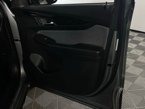 Used 2025 Chevrolet TrailBlazer LT image 33