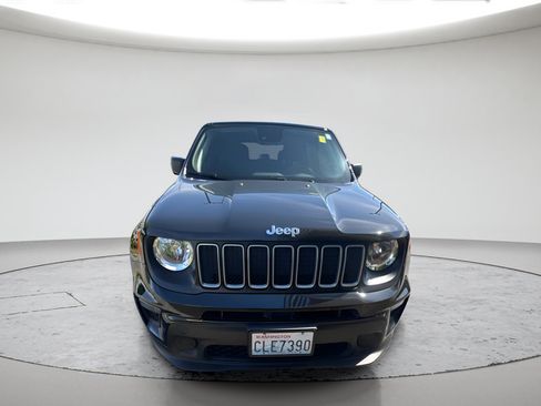 Used 2023 Jeep Renegade Latitude AWD/4WD image 14