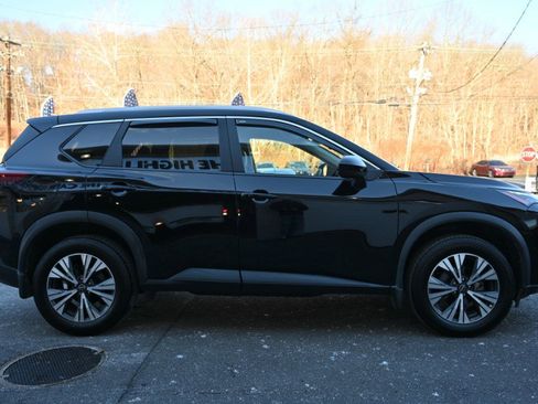 Used 2023 Nissan Rogue SV w/ SV Premium B Package image 7