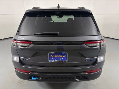 Used 2024 Jeep Grand Cherokee Trailhawk w/ Luxury Tech Group III image 7