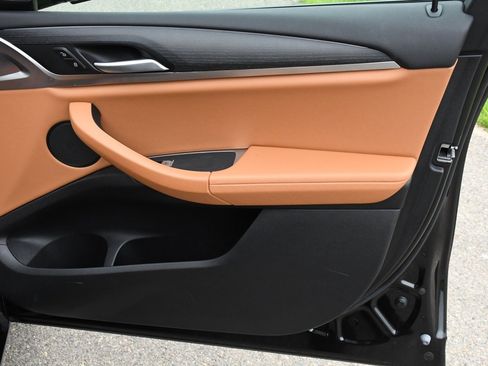 Used 2022 BMW X3 xDrive30i w/ M Sport Package 2 image 20