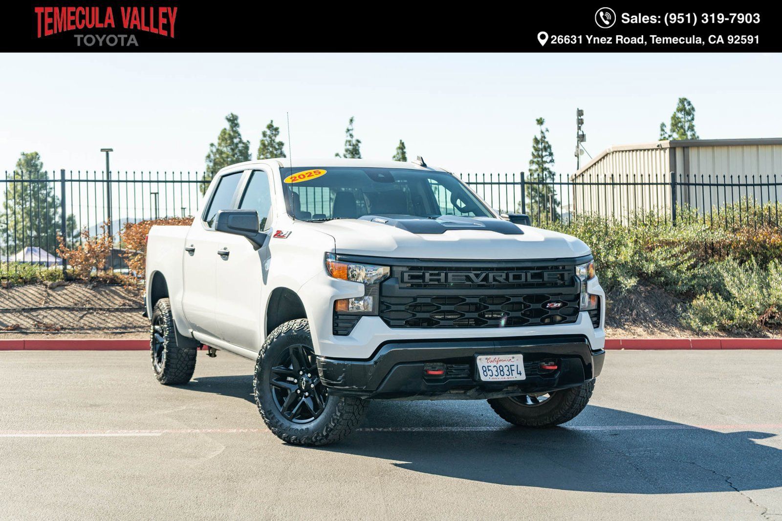 Used 2025 Chevrolet Silverado 1500 Custom Trail Boss AWD/4WD image 1